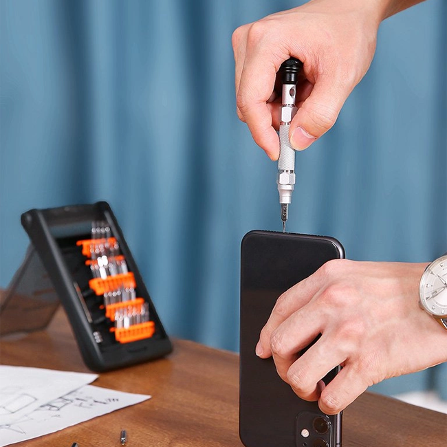 UGREEN 38-in-1 Aluminum Alloy Screwdriver Set